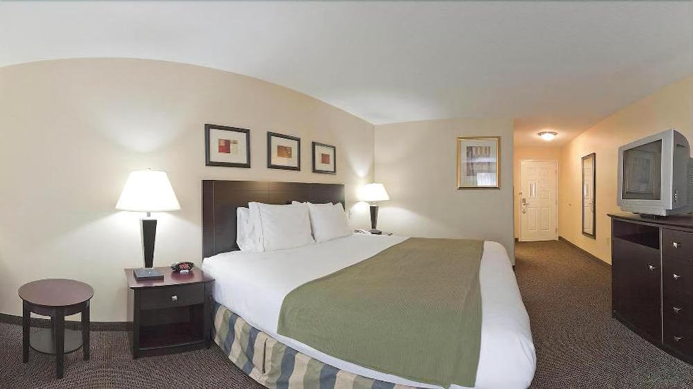 Holiday Inn Express Hotel & Suites Fort Collins By Ihg Bagian luar foto