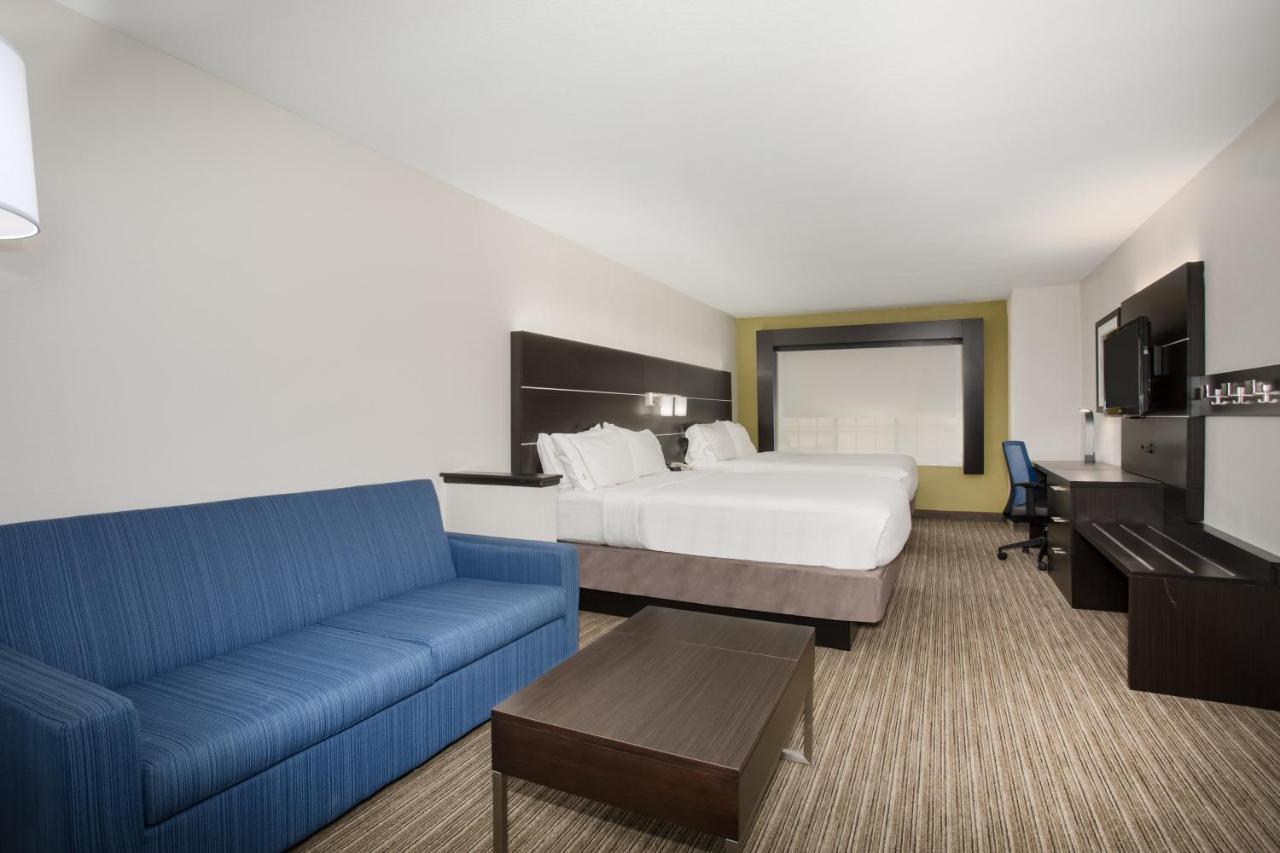 Holiday Inn Express Hotel & Suites Fort Collins By Ihg Bagian luar foto