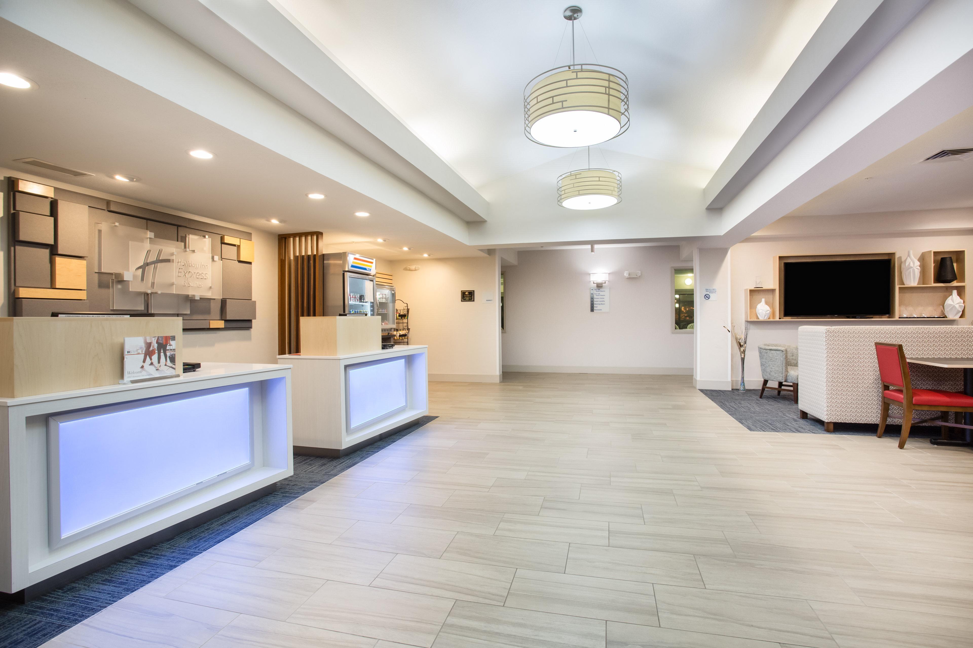 Holiday Inn Express Hotel & Suites Fort Collins By Ihg Bagian luar foto