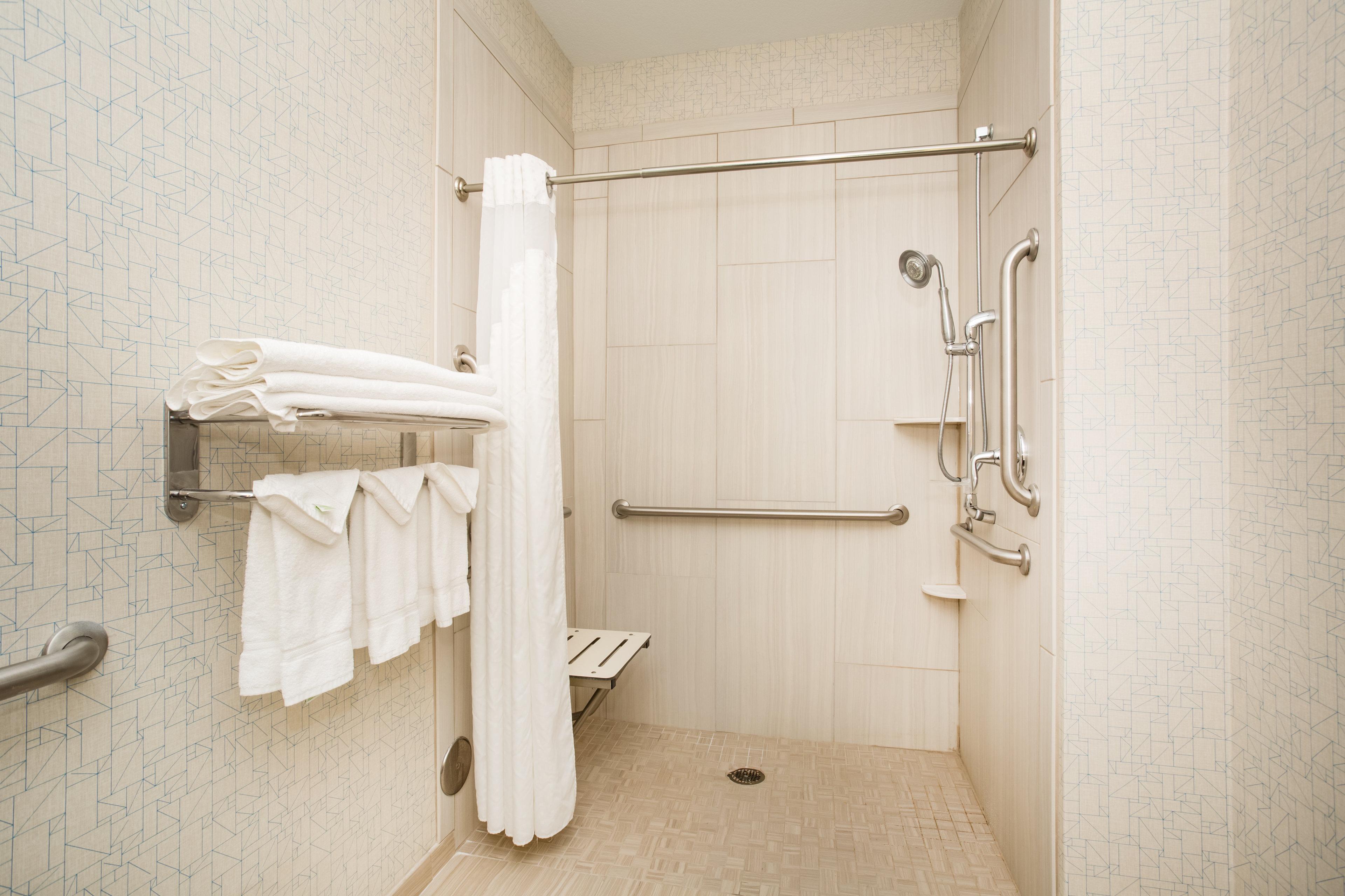 Holiday Inn Express Hotel & Suites Fort Collins By Ihg Bagian luar foto
